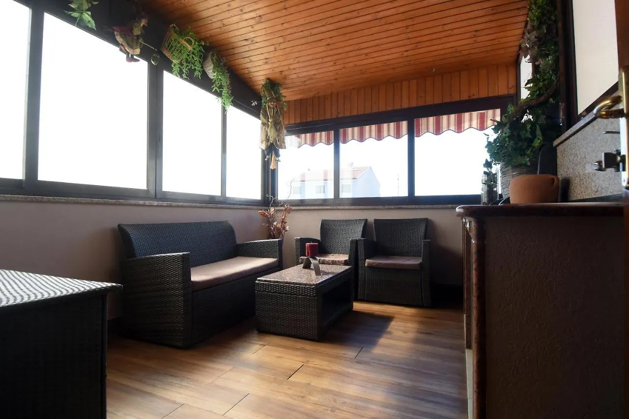 Gallery Premium 99 Near Ammphiteatre With Garage 5 Days And More Gratis Apartment Pula 0*,